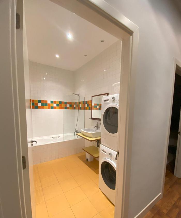 Appartamento Bailen Vivienda Turistica Reformada Bilbao Esterno foto